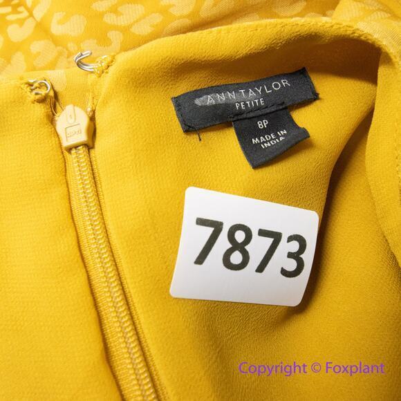 Ann Taylor Cheetah Jacquard Faux Wrap V-neck Light Lined Belted Dress, size 8P - Picture 15 of 16